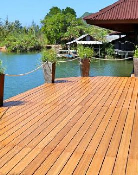 Deck de Bambu