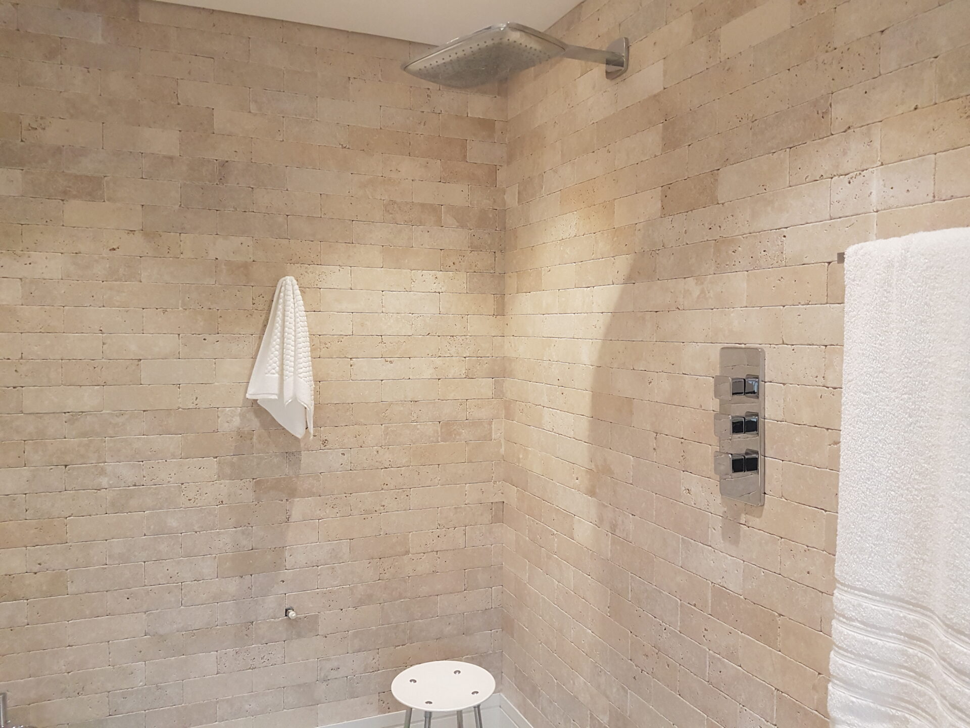 Travertino Tijolo Anticato Light